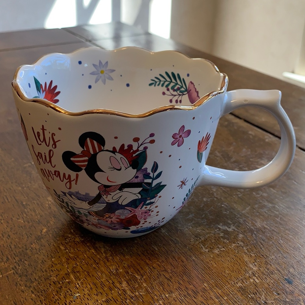 Disney Cruise Line Mug Minnie Sail Beach Rose Gold RARE and Hard to Find